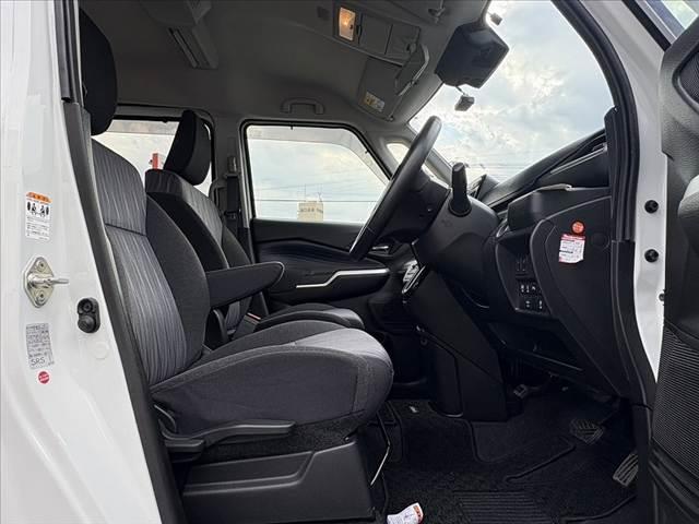 気になる車両などあれば、すぐにお問合せ下さい！グーネットお問い合わせ専用ダイヤルからお電話頂くとスタッフがご質問にお答えいたします。