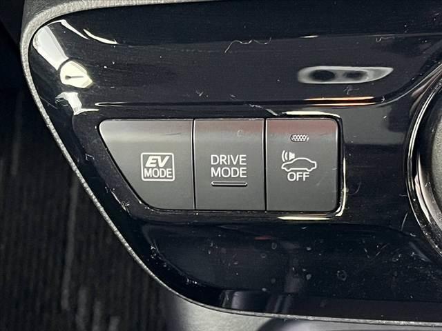 プリウス S 車検整備付 中期 セーフティーセンス 純正9インチSDナビ フルセグ DVD ブルートゥース Bカメラ LEDランプ オートハイビーム シートリフター 横滑り防止 クルコン ETC Pガラス(6枚目)