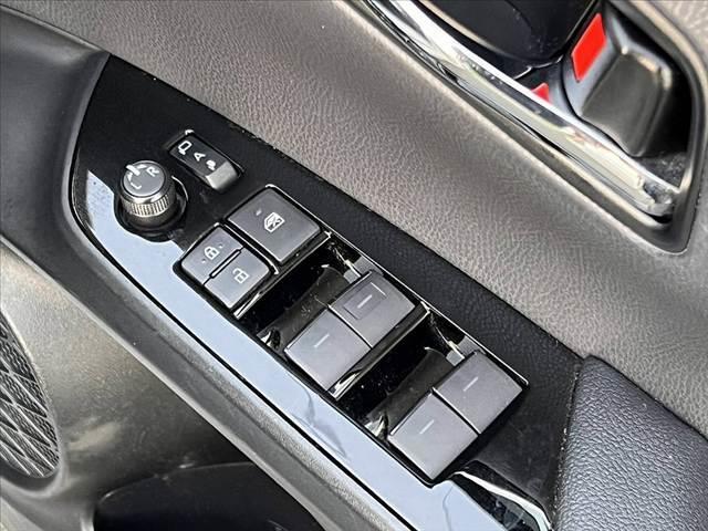 プリウス S 車検整備付 中期 セーフティーセンス 純正9インチSDナビ フルセグ DVD ブルートゥース Bカメラ LEDランプ オートハイビーム シートリフター 横滑り防止 クルコン ETC Pガラス(22枚目)