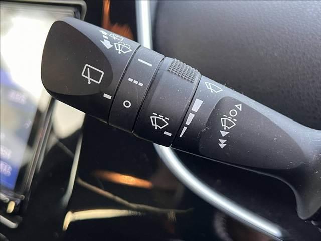 プリウス S 車検整備付 中期 セーフティーセンス 純正9インチSDナビ フルセグ DVD ブルートゥース Bカメラ LEDランプ オートハイビーム シートリフター 横滑り防止 クルコン ETC Pガラス(27枚目)