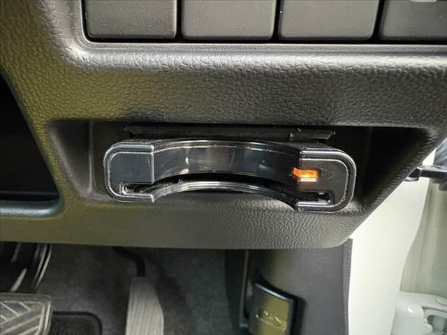 ワゴンＲ ＦＸ　後期　社外７型ナビ　地デジ　セーフティーサポート　ＥＴＣ　シートヒーター　バニティーミラー　レベライザー　ハイビームアシスト　プッシュスタート　スマートキーＸ２　ソナー　プライバシーガラス　電格（7枚目）