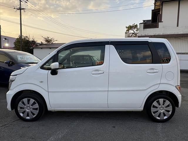 ワゴンＲ ＦＸ　後期　社外７型ナビ　地デジ　セーフティーサポート　ＥＴＣ　シートヒーター　バニティーミラー　レベライザー　ハイビームアシスト　プッシュスタート　スマートキーＸ２　ソナー　プライバシーガラス　電格（11枚目）