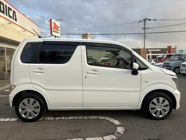 ワゴンＲ ＦＸ　後期　社外７型ナビ　地デジ　セーフティーサポート　ＥＴＣ　シートヒーター　バニティーミラー　レベライザー　ハイビームアシスト　プッシュスタート　スマートキーＸ２　ソナー　プライバシーガラス　電格（12枚目）