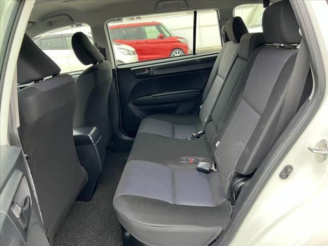 カローラフィールダー ハイブリッド 車検整備付き 後期 純正ナビ/Bluetooth ETC セーフティセンスC レーンディパーチャーアラート キーレス オートハイビーム 横滑り防止 電動格納ミラー エアバック(19枚目)