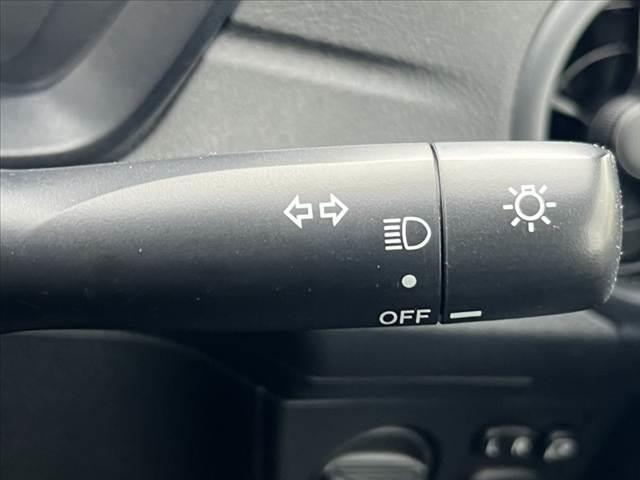 カローラフィールダー ハイブリッド 車検整備付き 後期 純正ナビ/Bluetooth ETC セーフティセンスC レーンディパーチャーアラート キーレス オートハイビーム 横滑り防止 電動格納ミラー エアバック(36枚目)