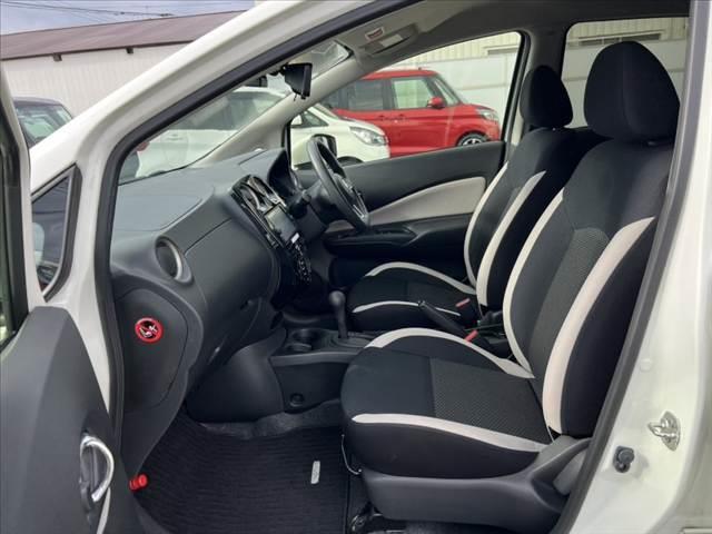 ノート １５Ｘ　車検整備付き　禁煙　純正フルセグナビ／Ｂｌｕｅｔｏｏｔｈ　アラウンドビューモニター　電動格納ミラー　ＥＴＣ　スマートキー　ステリモ　Ｄミラー　エマブレ　Ｐガラス　シートリフター　イモビ（17枚目）