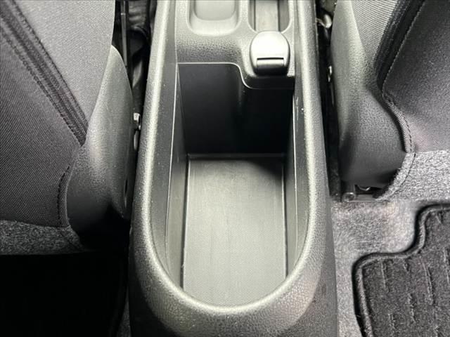 ノート １５Ｘ　車検整備付き　禁煙　純正フルセグナビ／Ｂｌｕｅｔｏｏｔｈ　アラウンドビューモニター　電動格納ミラー　ＥＴＣ　スマートキー　ステリモ　Ｄミラー　エマブレ　Ｐガラス　シートリフター　イモビ（23枚目）