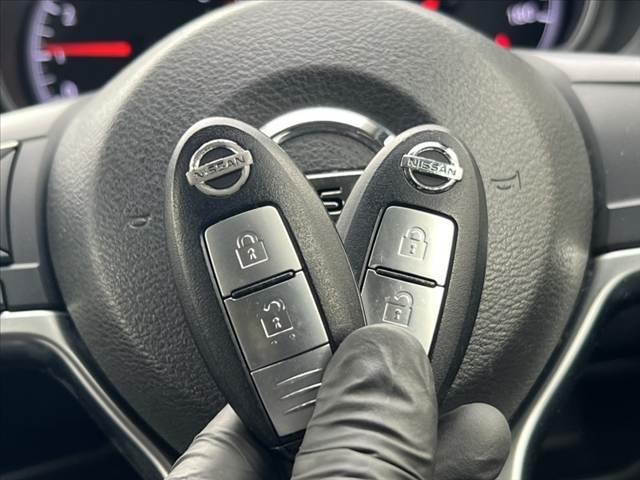 ノート １５Ｘ　車検整備付き　禁煙　純正フルセグナビ／Ｂｌｕｅｔｏｏｔｈ　アラウンドビューモニター　電動格納ミラー　ＥＴＣ　スマートキー　ステリモ　Ｄミラー　エマブレ　Ｐガラス　シートリフター　イモビ（41枚目）