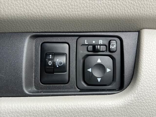 eKワゴン M 車検整備付き 後期 社外ナビ/Bluetooth 電動格納ミラー ETC シートリフター ヒルスタートアシスト ヒーター付きミラー プライバシーガラス チルトステアリング(5枚目)