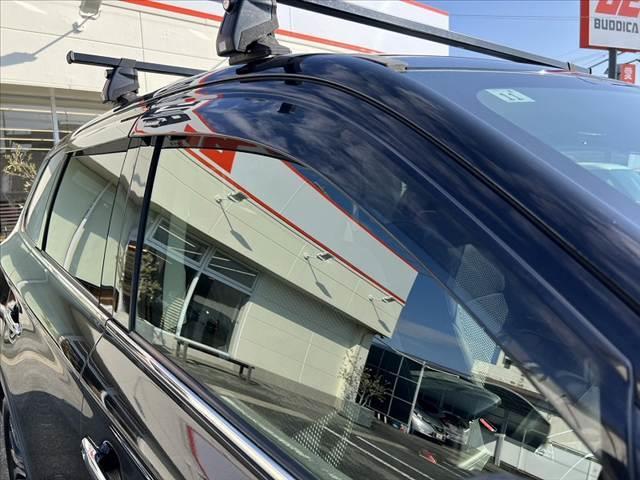 アウトランダー 　中期　４ＷＤ　ＳＤナビ／フルセグ／Ｂｌｕｅｔｏｏｔｈ／ＤＶＤ　バックカメラ　ＥＴＣ　衝突軽減ブレーキ　レーダークルーズ　ＬＥＤヘッド　パワーリアゲート　スマートキーＸ２　Ａストップ　キャリア　パドル（24枚目）