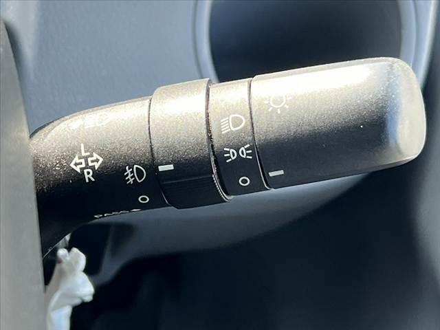 トヨエース 　車検整備付　４．０／ディーゼルターボ　積載２０００ｋｇ　ＥＴＣ　衝突軽減ブレーキ　車線逸脱警報　ＬＥＤフォグ　アイドリングストップ　電格ミラー　横滑り防止　ＳＲＳエアバッグ　ＡＢＳ　パワーウィンドゥ（26枚目）