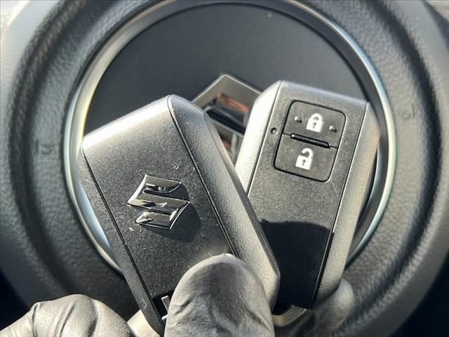 ジムニー ＸＬ　禁煙車　ＡＴ　４ＷＤ　セーフティサポート　前席シートヒーター　スマートキーＸ２　車線逸脱防止支援　プライバシーガラス　ヒルスタートアシスト　電格ミラー　ＳＲＳエアバッグ／サイド／カーテン　Ａストップ（6枚目）