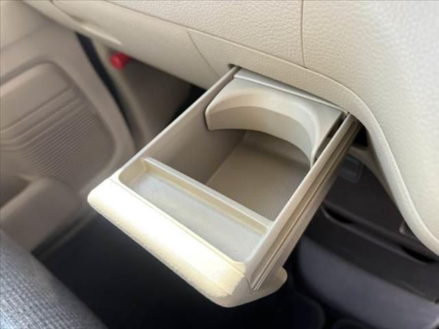 Ｎ－ＢＯＸ Ｇ・スロープ　車検整備付き　中期　禁煙　ＬＥＤヘッド　電動格納ミラー　チルトステア　シートバックポケット　スロープ　バックドアランプ　横滑り防止　プライバシーガラス　オートエアコン　ラジオ　マット（32枚目）