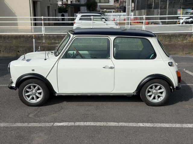ＭＩＮＩ メイフェア１．３ｉＡＵＴＯ　エアコン　１ＤＩＮＣＤオーディオ　シートカバー（5枚目）