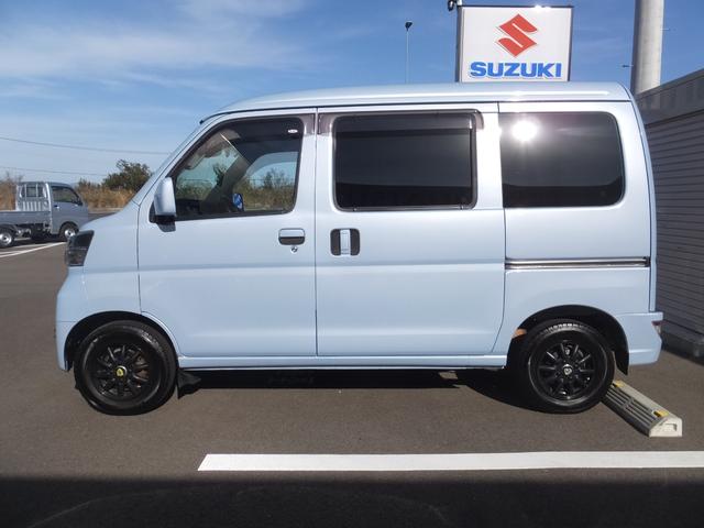 ハイゼットカーゴ クルーズターボＳＡＩＩＩ　ナビ　フルセグＴＶ　Ｂｌｕｅｔｏｏｔｈ　バックカメラ　ドライブレコーダー　衝突軽減ブレーキ　ＥＴＣ　アイドリングストップ　電動格納ミラー（4枚目）