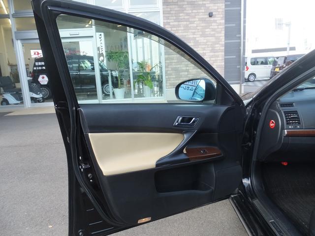 マークＸ プレミアム　ナビ　フルセグＴＶ　Ｂｌｕｅｔｏｏｔｈ　バックカメラ　ＥＴＣ　衝突軽減ブレーキ　クルーズコントロール　プッシュスタート　スマートキー　シートヒーター　パワーシート（51枚目）