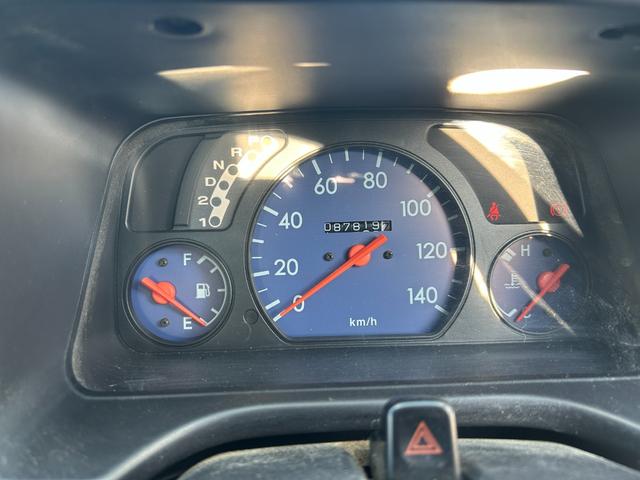 サンバートラック ＴＢ　ＡＴ　４ＷＤ　社外アルミ（8枚目）