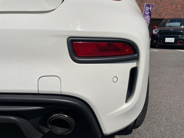 アバルト５９５ コンペティツィオーネ　Ｂｒｅｍｂｏレッドキャリパー　ＺＳＳ車高調　１８ＡＷ　アルカンターラコンビハンドル　バックカメラ　前ドライブレコーダー　ＥＴＣ　記録簿あり（31枚目）
