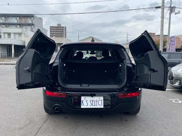 ＭＩＮＩ クラブマン　バッキンガム　クルーズコントロール　純正１７インチブラックＡＷ　純正ナビ　前後ドライブレコーダー　被害軽減ブレーキ　ＢＣカメラ　前車接近警告機能　ＥＴＣ　Ｂｌｕｔｏｏｔｈ接続対応　電格ミラー　ターボ車　オートライト（6枚目）