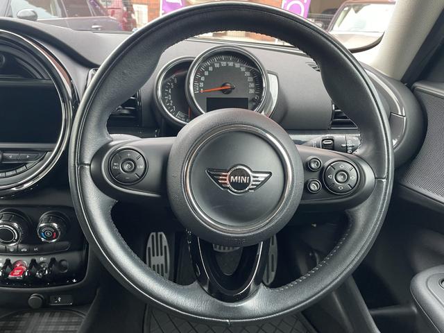 ＭＩＮＩ クラブマン　バッキンガム　クルーズコントロール　純正１７インチブラックＡＷ　純正ナビ　前後ドライブレコーダー　被害軽減ブレーキ　ＢＣカメラ　前車接近警告機能　ＥＴＣ　Ｂｌｕｔｏｏｔｈ接続対応　電格ミラー　ターボ車　オートライト（10枚目）