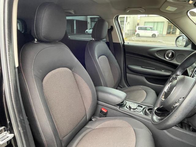 ＭＩＮＩ クラブマン　バッキンガム　クルーズコントロール　純正１７インチブラックＡＷ　純正ナビ　前後ドライブレコーダー　被害軽減ブレーキ　ＢＣカメラ　前車接近警告機能　ＥＴＣ　Ｂｌｕｔｏｏｔｈ接続対応　電格ミラー　ターボ車　オートライト（15枚目）