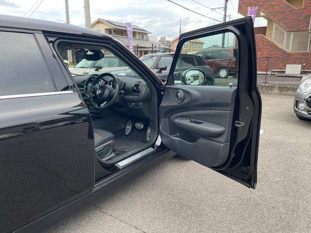 ＭＩＮＩ クラブマン　バッキンガム　クルーズコントロール　純正１７インチブラックＡＷ　純正ナビ　前後ドライブレコーダー　被害軽減ブレーキ　ＢＣカメラ　前車接近警告機能　ＥＴＣ　Ｂｌｕｔｏｏｔｈ接続対応　電格ミラー　ターボ車　オートライト（39枚目）