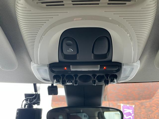 ＭＩＮＩ クラブマン　バッキンガム　クルーズコントロール　純正１７インチブラックＡＷ　純正ナビ　前後ドライブレコーダー　被害軽減ブレーキ　ＢＣカメラ　前車接近警告機能　ＥＴＣ　Ｂｌｕｔｏｏｔｈ接続対応　電格ミラー　ターボ車　オートライト（58枚目）