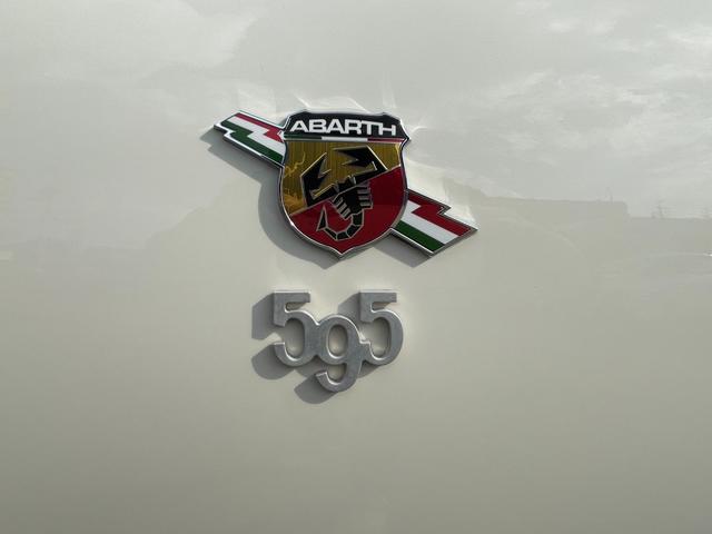 アバルト595 ツーリズモ後期モデル 後期モデル 純正オーディオ Bremboキャリパ レコモン コンペティツィオーネ17インチAW ステアリングスイッチ Blutooth接続対応 パドルシフト レッド革シート アルミ給油キャップ ETC(41枚目)