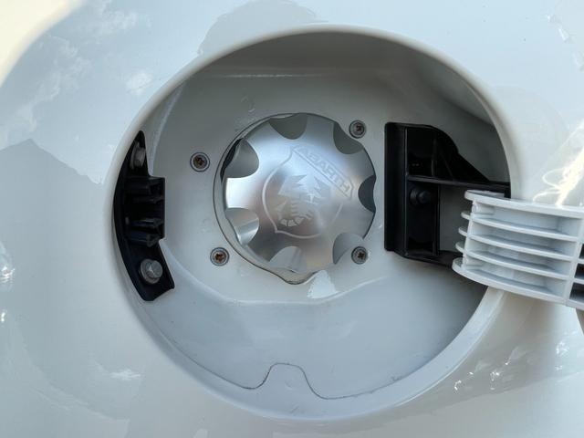 アバルト595 ツーリズモ後期モデル 後期モデル 純正オーディオ Bremboキャリパ レコモン コンペティツィオーネ17インチAW ステアリングスイッチ Blutooth接続対応 パドルシフト レッド革シート アルミ給油キャップ ETC(61枚目)