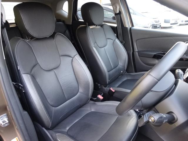 キャプチャー プレミアム　レザーシート　シートヒーター　レザーステアリング　クルーズコントロール　クリアランスソナー（35枚目）