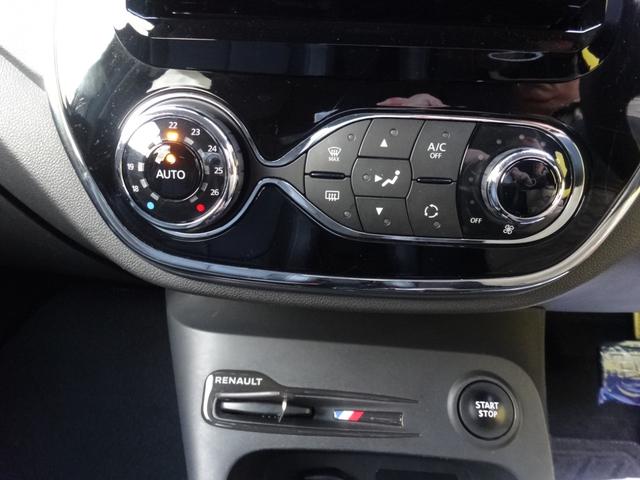 キャプチャー プレミアム　レザーシート　シートヒーター　レザーステアリング　クルーズコントロール　クリアランスソナー（44枚目）