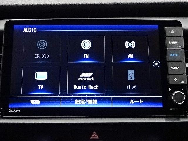 フィット ｅ：ＨＥＶホーム　純正ナビ・ドラレコ・ＥＴＣ・ＬＥＤヘッドライト・ＨｏｎｄａＳＥＮＳＩＮＧ（2枚目）