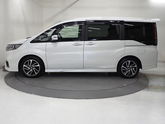 ステップワゴンスパーダ スパーダ・クールスピリットホンダセンシング　ＥＴＣ、純正ナビ、バックカメラ、シートヒーター、両側パワースライドドア（8枚目）