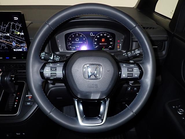 ステップワゴン スパーダ　禁煙車、ワンオーナー、純正ナビ、ＥＴＣ、電動リアゲート、両側電動スライドドア、シートヒーター、オットマン（7枚目）