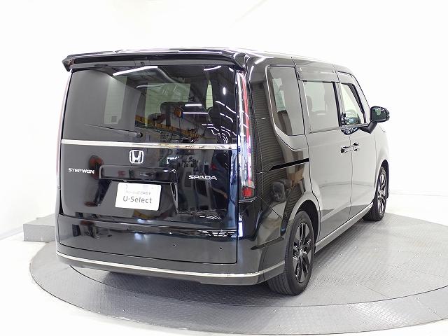 ステップワゴン スパーダ　禁煙車、ワンオーナー、純正ナビ、ＥＴＣ、電動リアゲート、両側電動スライドドア、シートヒーター、オットマン（12枚目）