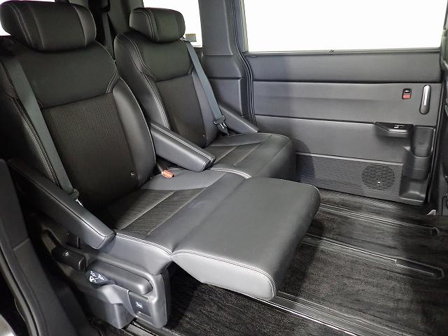 ステップワゴン スパーダ　禁煙車、ワンオーナー、純正ナビ、ＥＴＣ、電動リアゲート、両側電動スライドドア、シートヒーター、オットマン（16枚目）