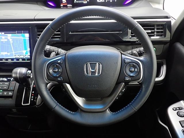ステップワゴンスパーダ スパーダホンダセンシング ワンオーナー車・禁煙車・純正ナビ・バックカメラ・後席モニター・ETC2.0(6枚目)