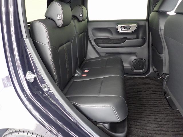 ���A�V�[�g�̓V�[�g��O��ɃX���C�h�����邱�Ƃ��o����̂ŁA�������L��������A�ו����������͉׎��X�y�[�X���L���Ƃ邱�Ƃ��o���܂���