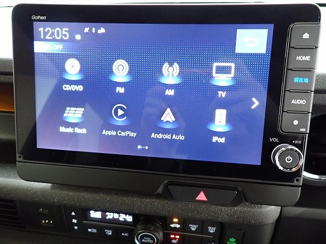 ホンダ純正ナビなのでダッシュボードにスッキリと収まっています。土地勘の無い所でも道に迷わず安心ですね！。ＡＶも色々視聴でるのでドライブも楽しくなりますよ！