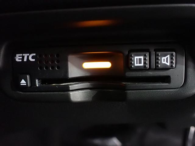 ヴェゼル ハイブリッドZ・ホンダセンシング ワンオーナー・シートヒーター・純正ナビ・ETC(5枚目)