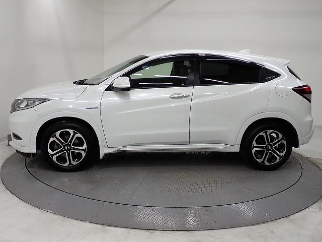 ヴェゼル ハイブリッドZ・ホンダセンシング ワンオーナー・シートヒーター・純正ナビ・ETC(8枚目)