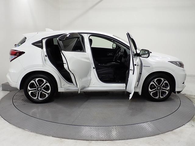 ヴェゼル ハイブリッドZ・ホンダセンシング ワンオーナー・シートヒーター・純正ナビ・ETC(9枚目)