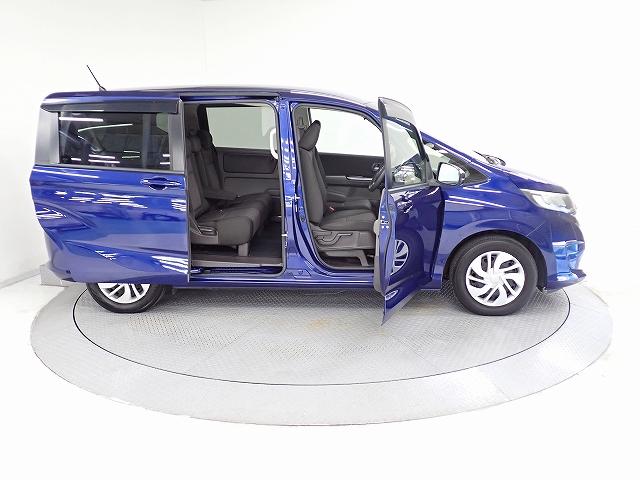 フリード Ｇ・ホンダセンシング　ワンオーナー・社外ナビ・ＥＴＣ・両側電動スライドドア（9枚目）