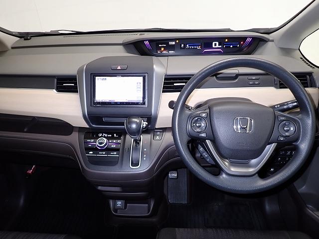 フリード Ｇ・ホンダセンシング　ワンオーナー・社外ナビ・ＥＴＣ・両側電動スライドドア（12枚目）