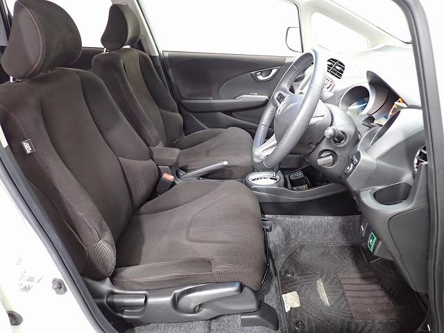 フィット X ナビ・ETC・シートヒーター(12枚目)