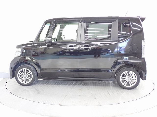 Ｎ－ＢＯＸカスタム Ｇ・Ｌパッケージ　純正ナビ（7枚目）