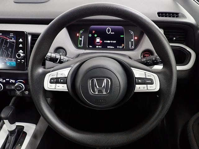 フィット ｅ：ＨＥＶネス　純正ナビ・ＥＴＣ（7枚目）