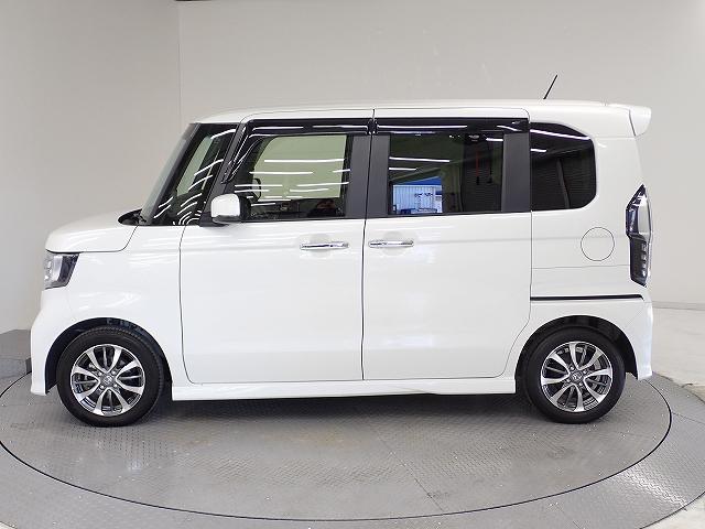 Ｎ－ＢＯＸカスタム Ｌ　９インチ純正ナビ・両側電動スライドドア・シートヒーター（8枚目）