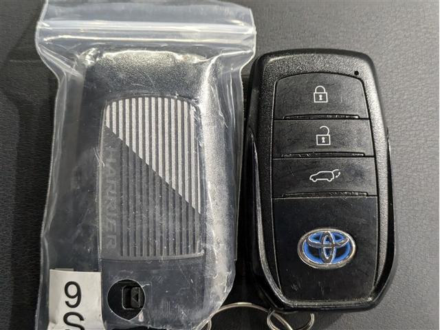 ハリアーハイブリッド Z 4WD フルセグ メモリーナビ ミュージックプレイヤー接続可 バックカメラ 衝突被害軽減システム ETC ドラレコ LEDヘッドランプ ワンオーナー 記録簿 アイドリングストップ(19枚目)