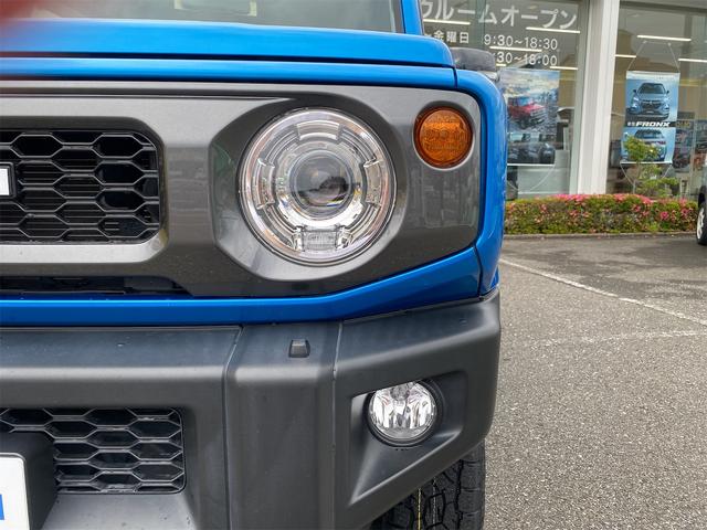 ジムニー ＸＣ　衝突被害軽減ブレーキ　クルーズコントロール　プッシュスタート　スマートキー　オートライト　８インチメモリーナビ　Ｂｌｕｅｔｏｏｔｈ　バックカメラ　ＥＴＣ　社外追加電源ソケット　新品タイヤ／アルミ（22枚目）